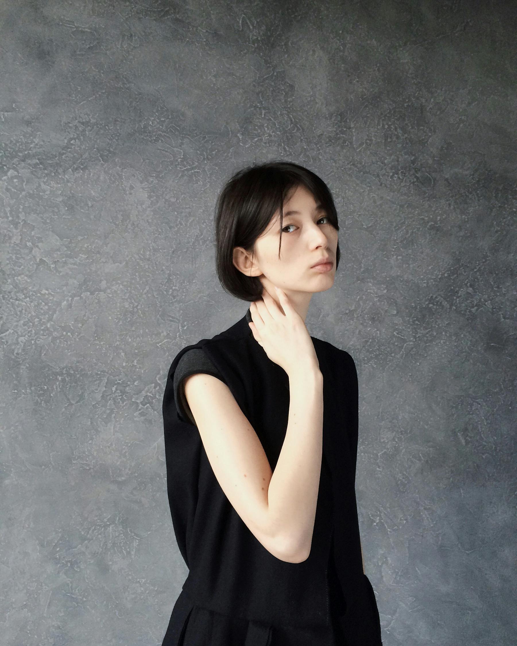 李智友最新高清圖片，展現(xiàn)魅力與風(fēng)采的探索