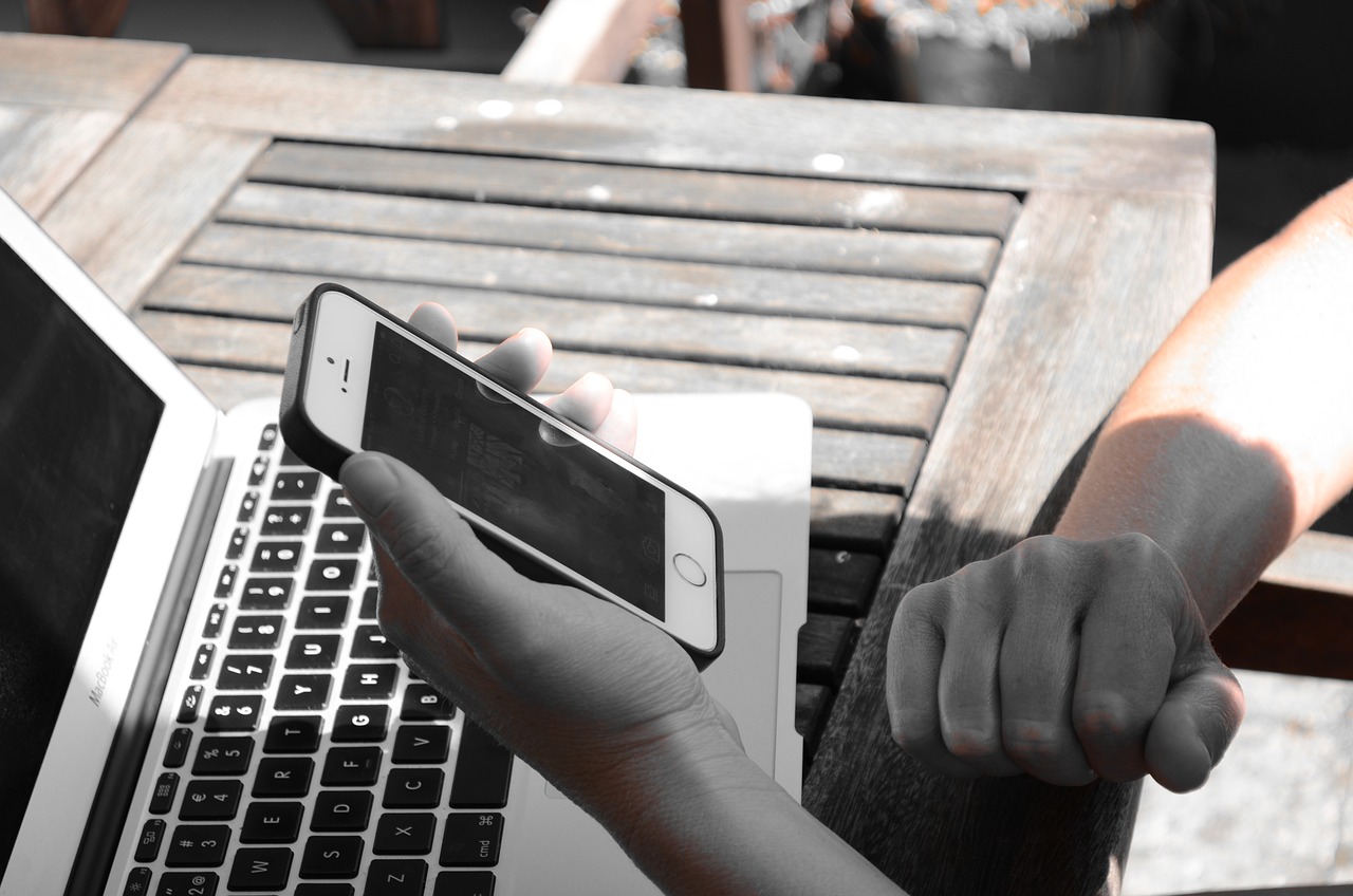 蘋果4s水貨最新報價深度解析及購買建議，市場走勢與選擇指南