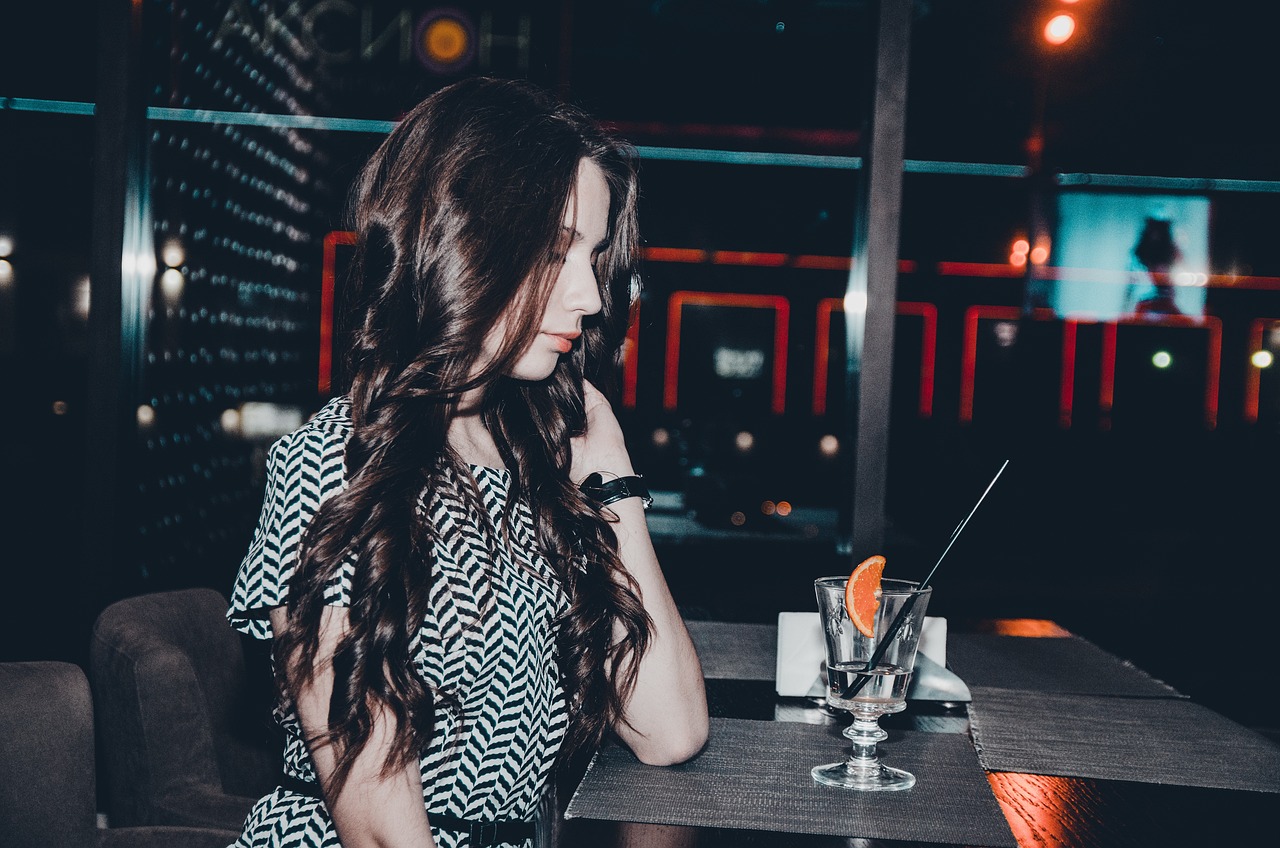 權(quán)力與欲望的交織，強吃的女主任最新章節(jié)