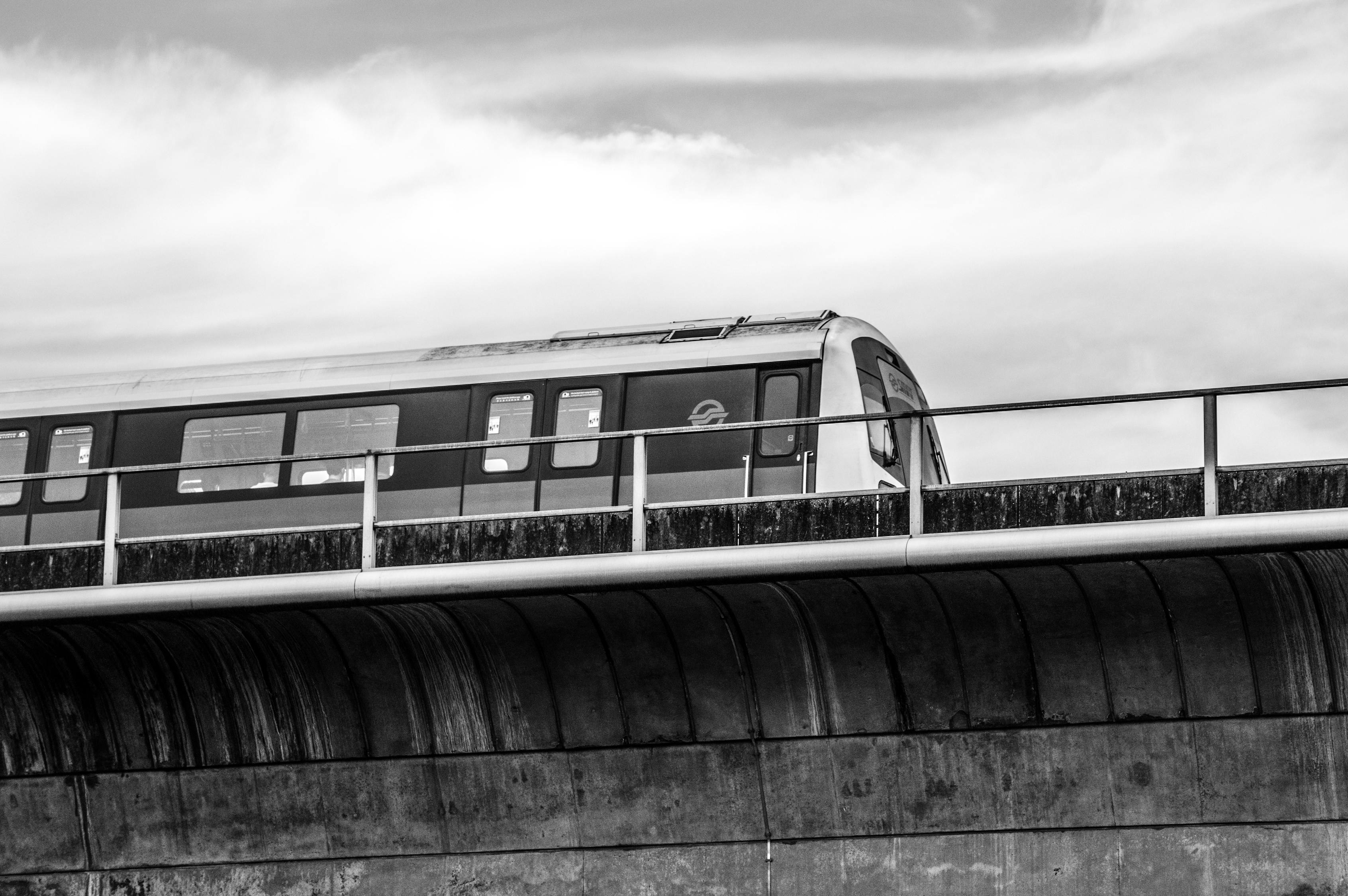 新吉城際鐵路進展順利，未來交通更便捷，最新消息匯總