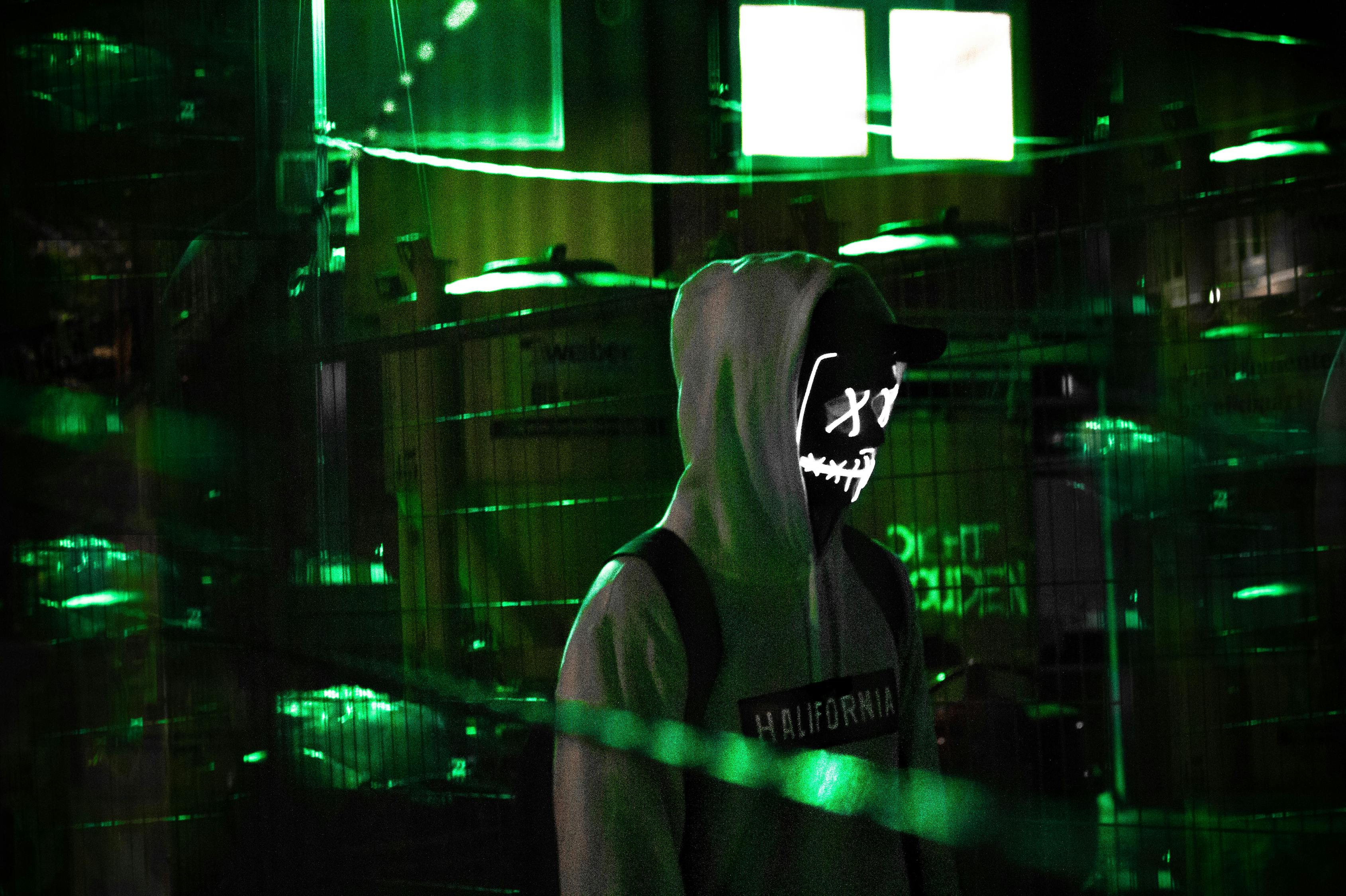 最新混傷韋魯斯出裝攻略，終極裝備推薦與搭配策略