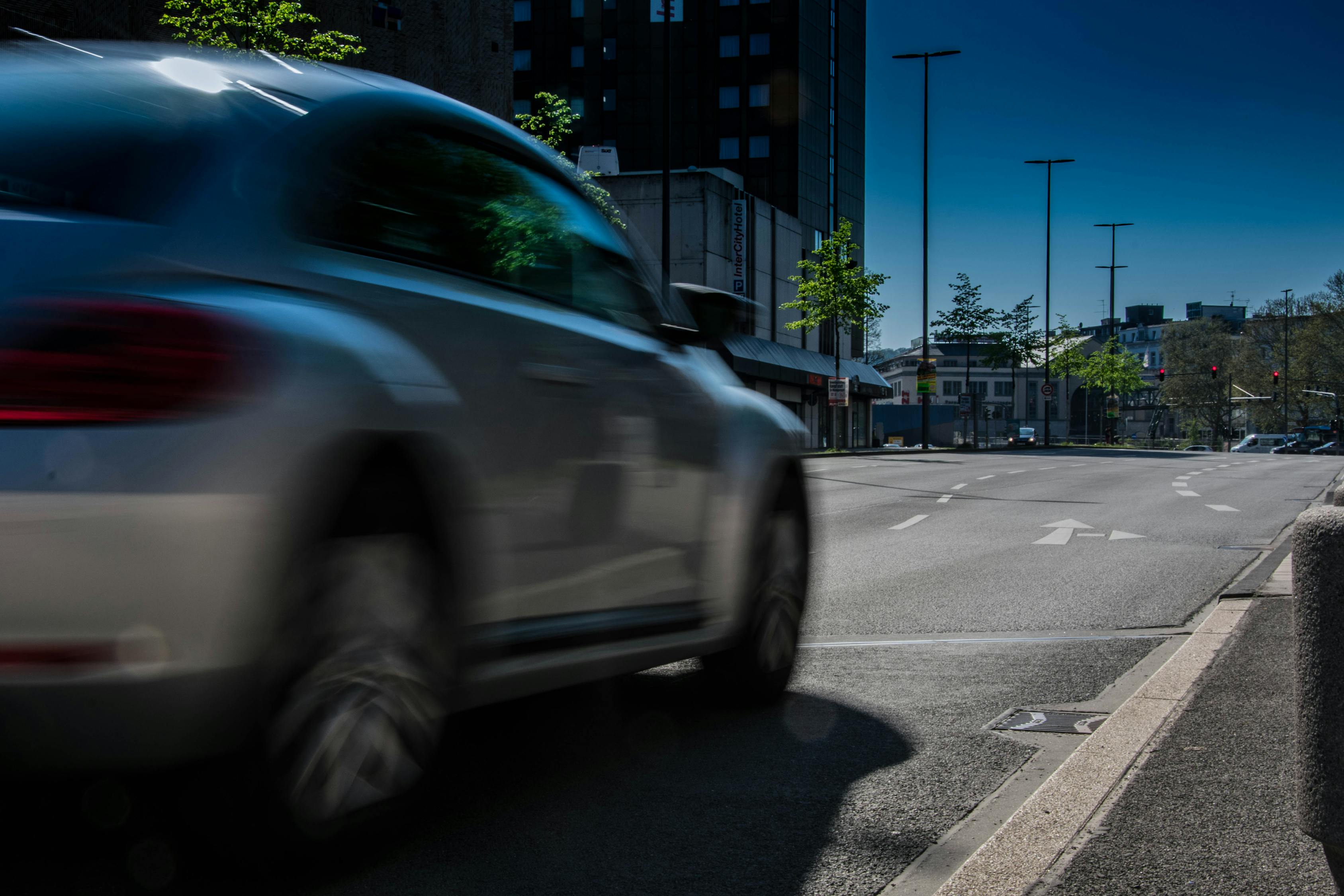 重塑城市交通生態(tài)，出租車最新政策新聞解析