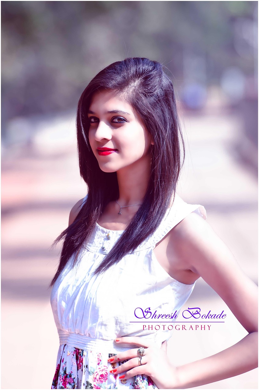 迪麗熱巴最新高清圖片，璀璨星光下的時(shí)尚魅力展現(xiàn)