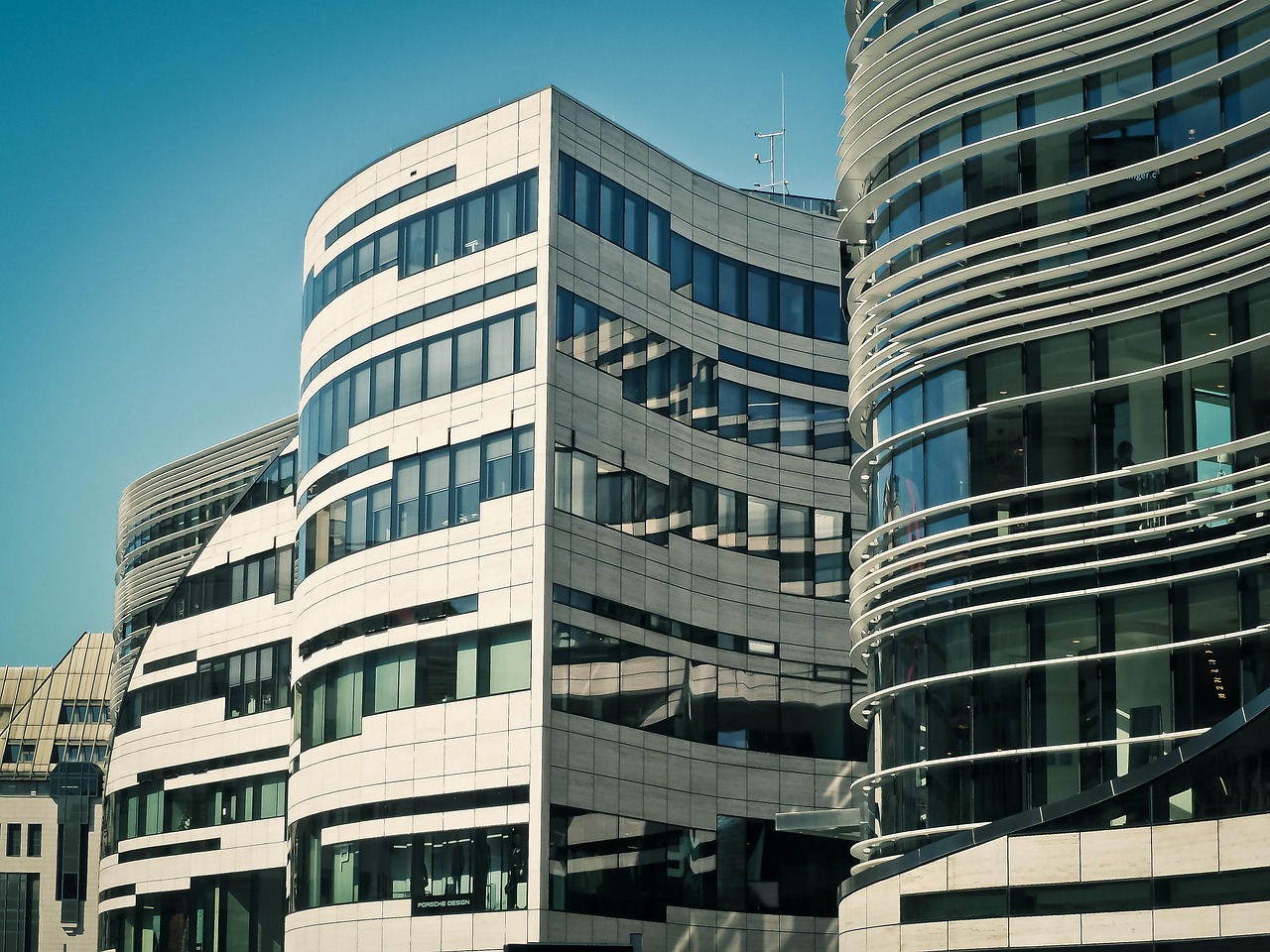 古鎮(zhèn)利和廣場(chǎng)重塑歷史風(fēng)貌與現(xiàn)代商業(yè)魅力的融合新作，最新消息揭秘