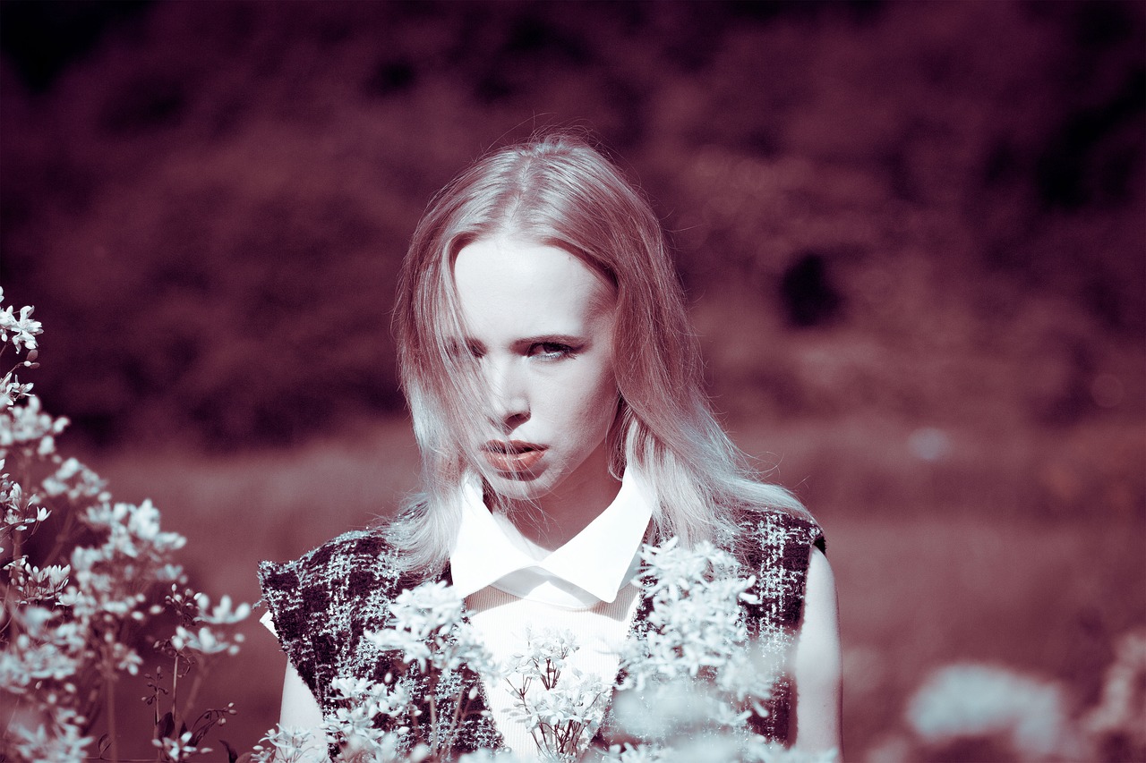 趙薇最新圖片，展現(xiàn)多元魅力的光影之星風采